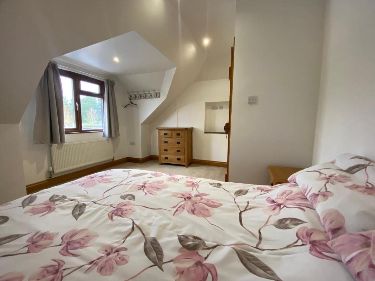 Mulberry Cottage Near Goodwood Chichester Eksteriør billede